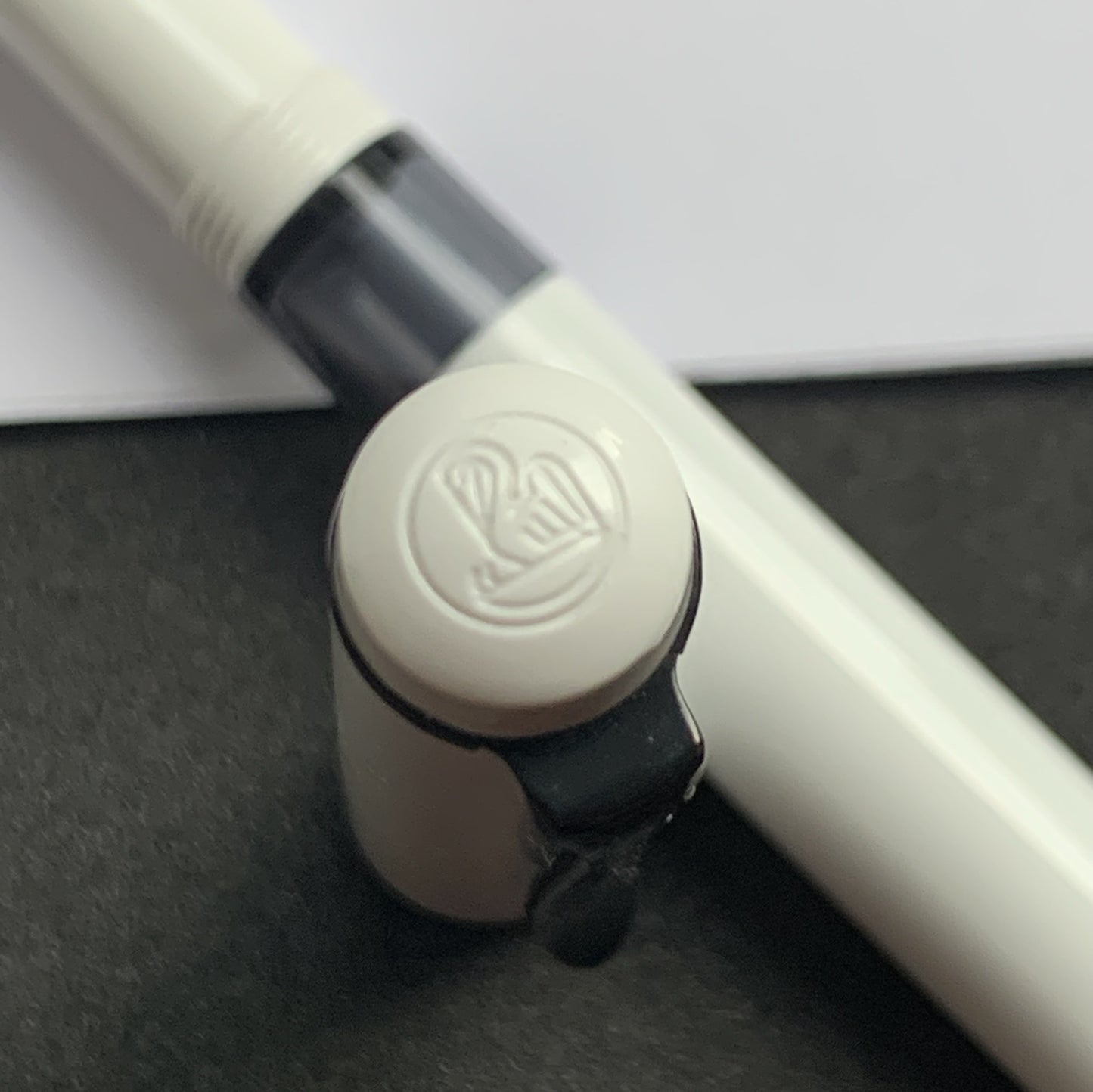 Pelikan M100 White Stormtrooper