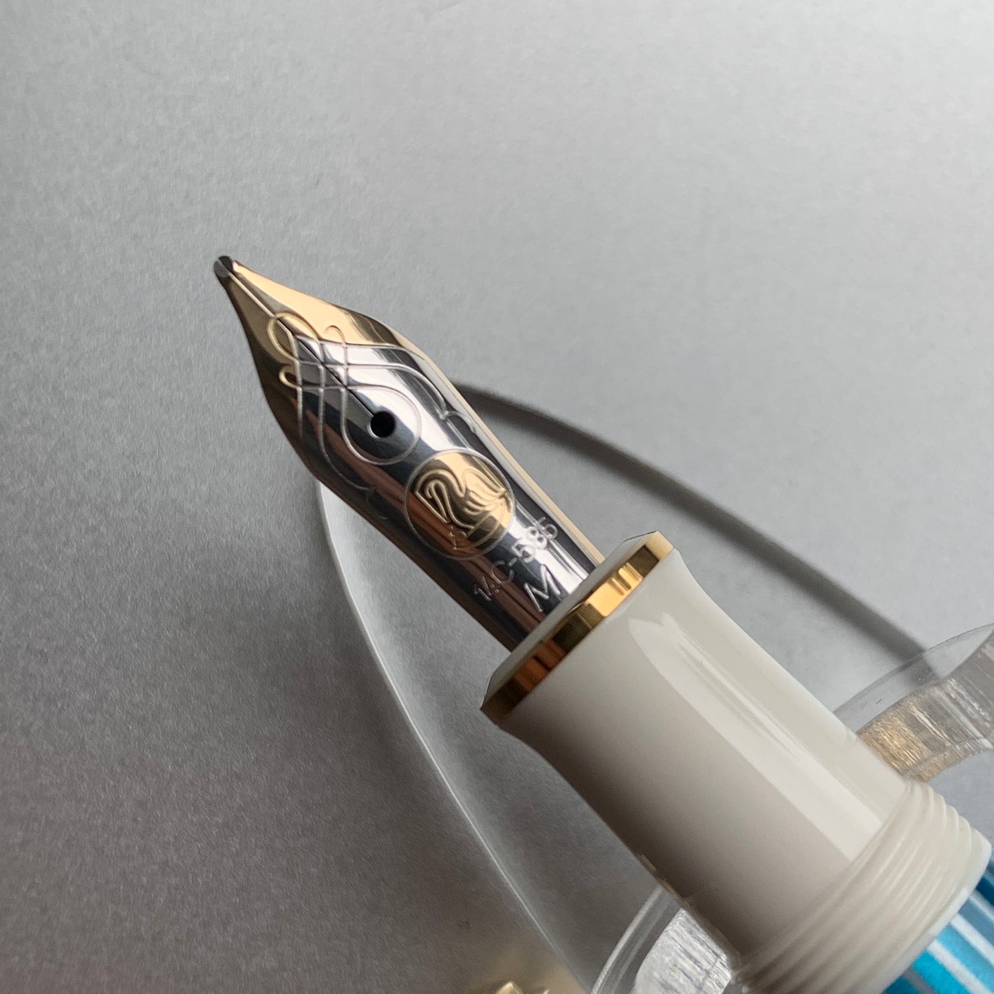 Pelikan M600 Turquoise White (2018 Special Edition)