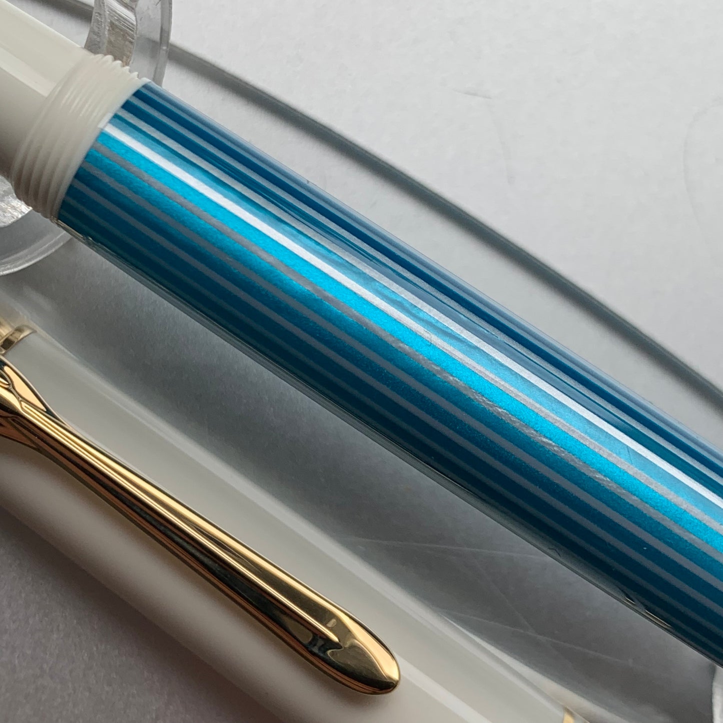 Pelikan M600 Turquoise White (2018 Special Edition)