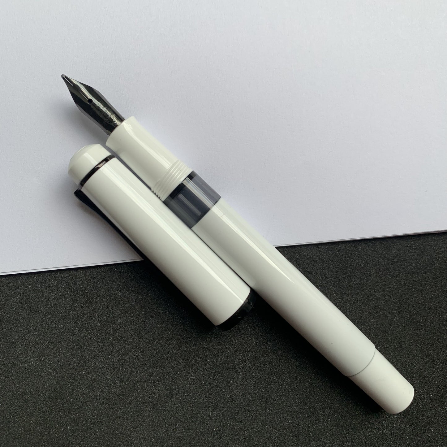 Pelikan M100 White Stormtrooper