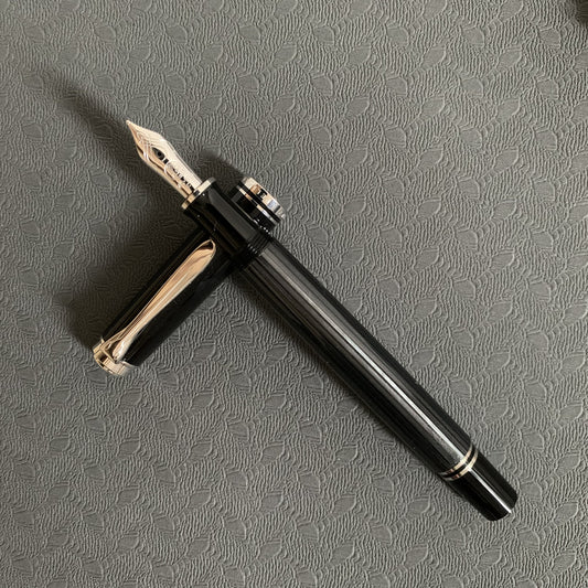 Pelikan M405 Stresemann/Anthracit Fountain Pen